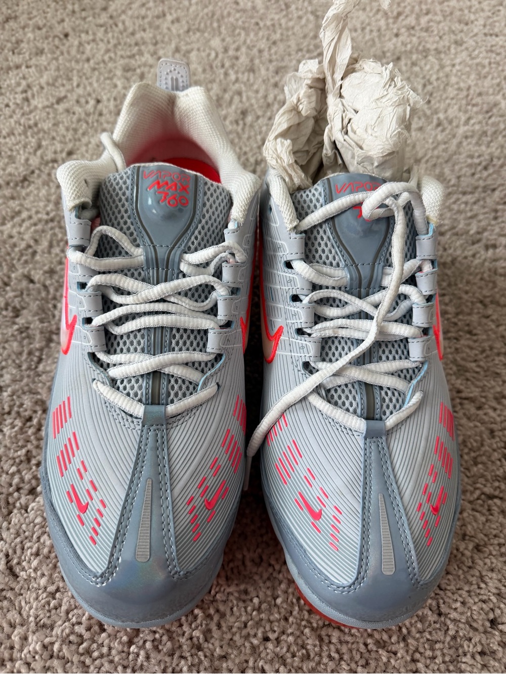 Nike Men’s Vapor Max 360 Light Gray and Pink Sneakers